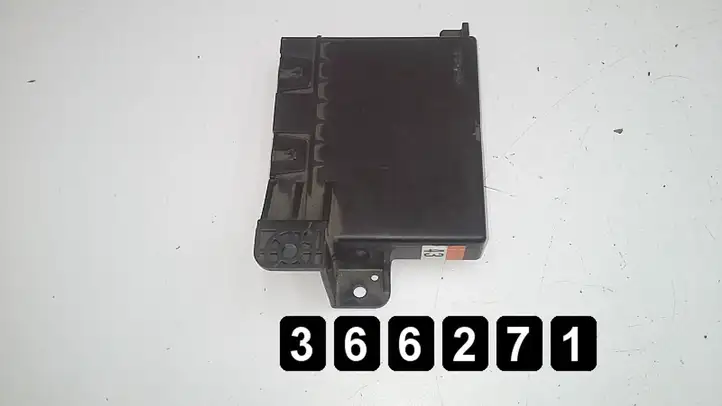 Toyota Auris 150 (2006 - 2012) 88650-02430 mb177600-3703 Блок управления двигателем (ЭБУ) — фото 2