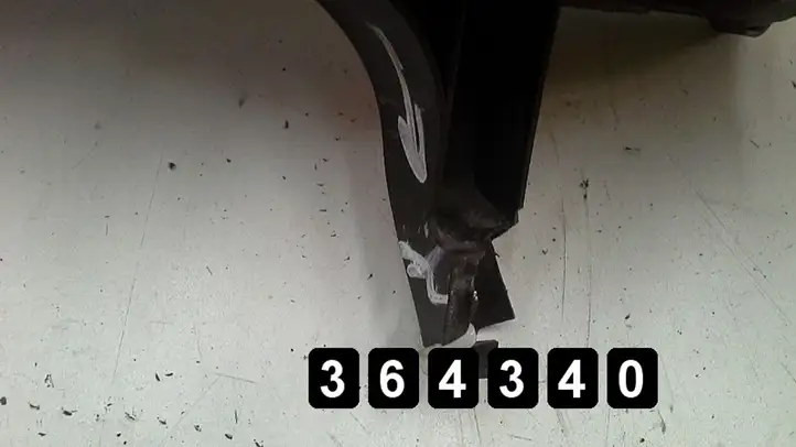 Alfa Romeo 159 (2005 - 2011) defect 60695976 Передняя фара — фото 6