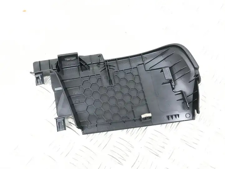 Audi Q3 8U (2011 - 2014) 8U0868605 Обшивка стойки D нижняя — фото 2