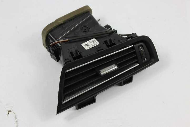 BMW 5 F10 F11 (2009 - 2016)  F5916689013 Боковая воздушный дефлектор