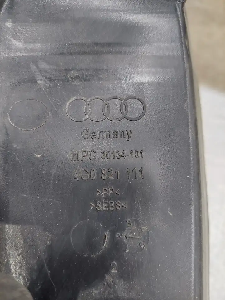 Audi A6 C7 (2011 - 2014) 4G0821111 Накладка крыла — фото 2