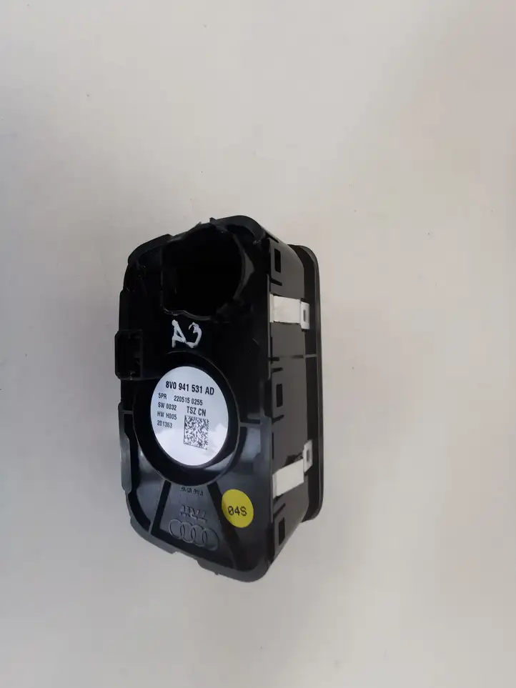 Audi A3/S3 8V (2012 - 2016) 8V0941531AD Включатель фонарей — фото 2