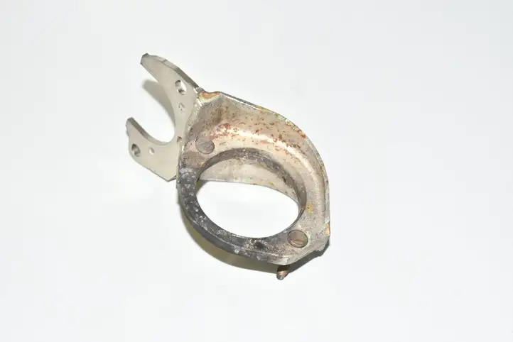 BMW M6 F06/F12/F13 (2012 - 2018) 7846045 Кронштейн глушителя — фото 2