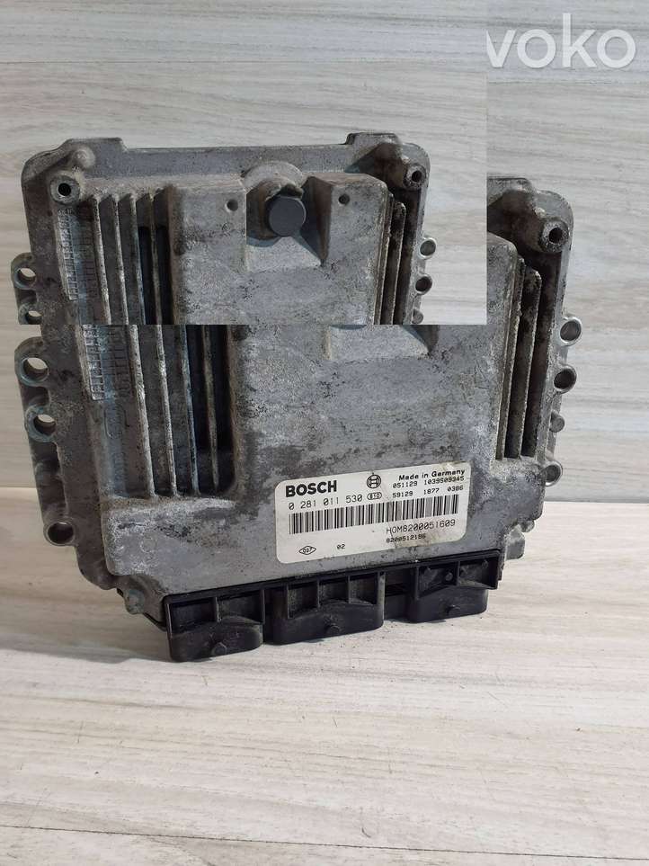 Opel Vivaro (2001 - 2006)  82008121960281011530 Блок управления двигателя
