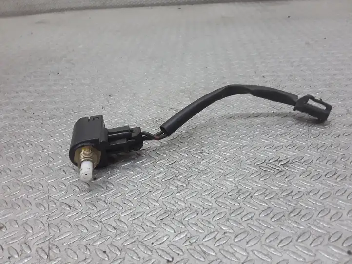 Toyota Corolla Verso AR10 (2004 - 2009)   Датчик педали сцепления