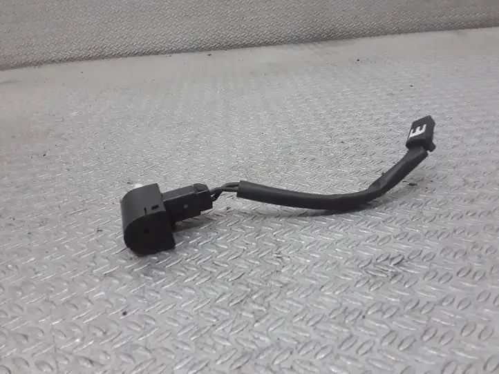 Toyota Corolla Verso AR10 (2004 - 2009)   Датчик педали сцепления