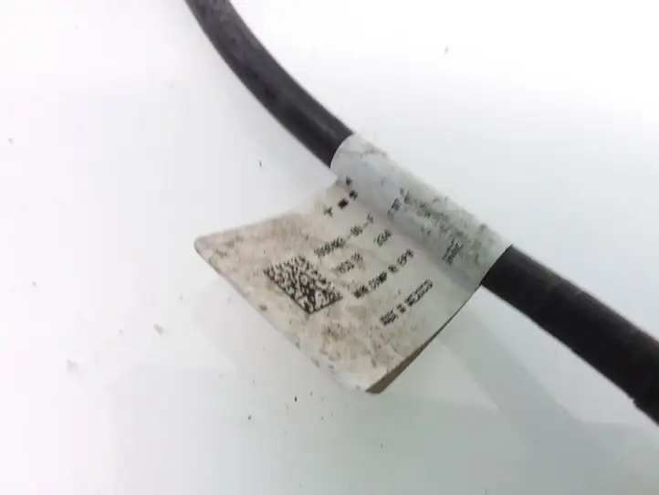 Tesla Model 3 (2017 - 2023) 109848300F Прочая электропроводка — фото 4