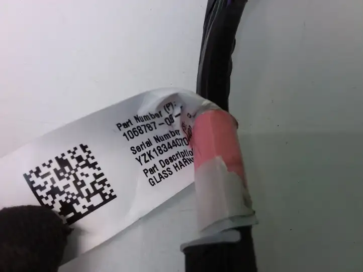 Tesla Model 3 (2017 - 2023) 106878700D Прочая электропроводка — фото 4