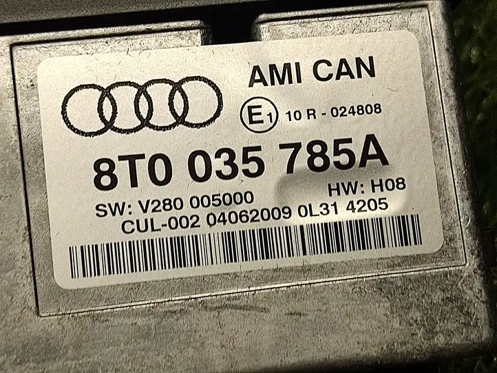 Audi A4 S4 B8 8K (2007 - 2011) 8T0035785A Контроллер мультимедийной системы — фото 3