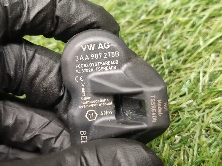 Volkswagen PASSAT B7 (2011 - 2014)  3AA907275B Датчик давления покрышек