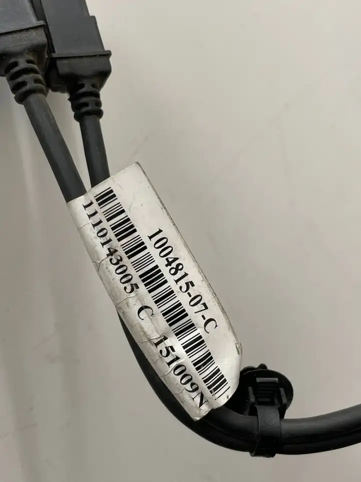 Tesla Model S (2016 - 2021) 100481507C Прочая электропроводка — фото 4