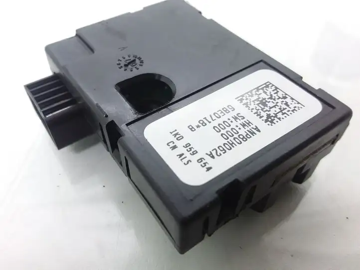 Volkswagen Touran I (2003 - 2010) 1K0959654 Датчик угла поворота руля — фото 3