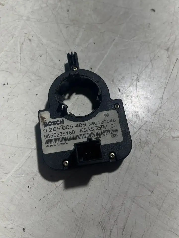 Citroen C4 (2004 - 2008) 0265005486 Датчик угла поворота руля — фото 1