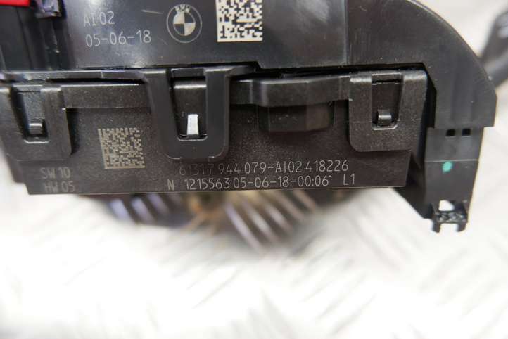 BMW 5 G30 G31 (2016 - )  7944079 Комплект ручек