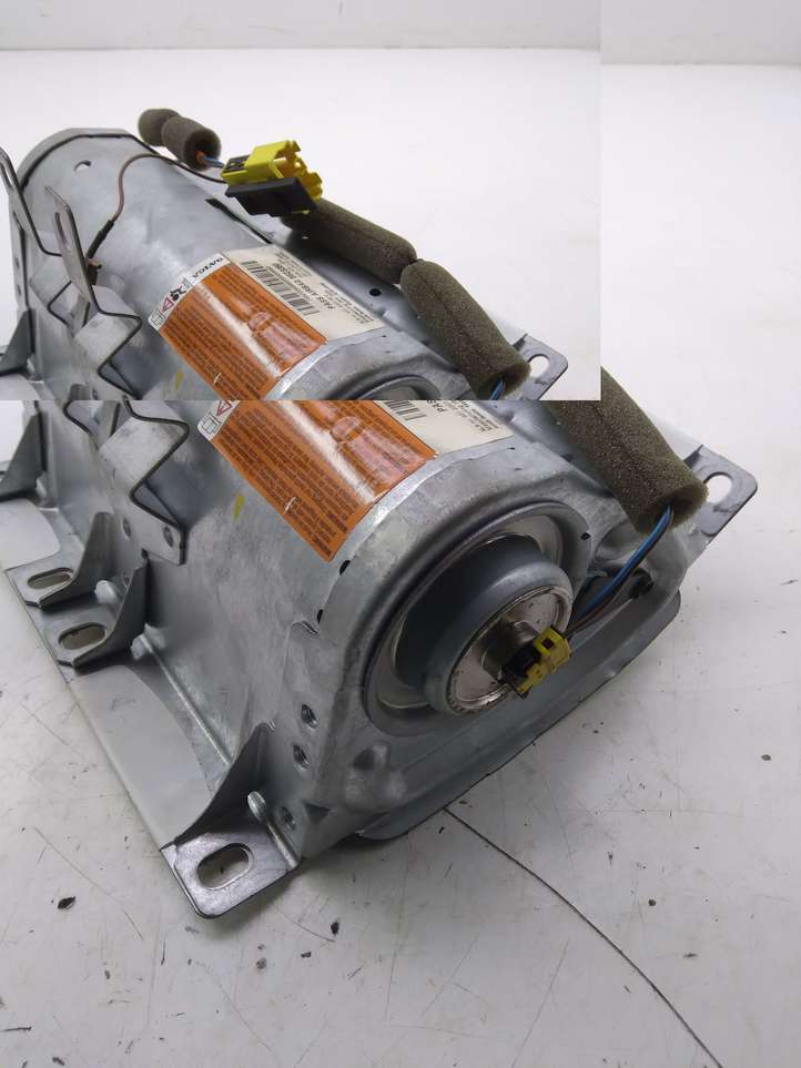 Volvo C30 (2010 - 2013)  8623350 Подушка безопастности пассажира