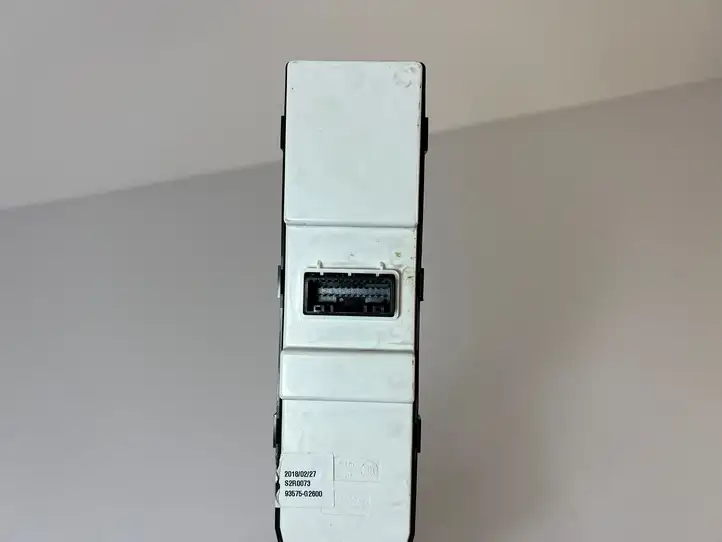 Hyundai Ioniq (2016 - ) 93575G2600 Блок кнопок стеклоподъемников — фото 2