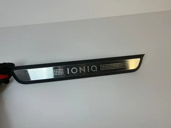 Hyundai Ioniq (2016 - ) 85873G2500 Внутренняя отделка переднего порога — фото 1