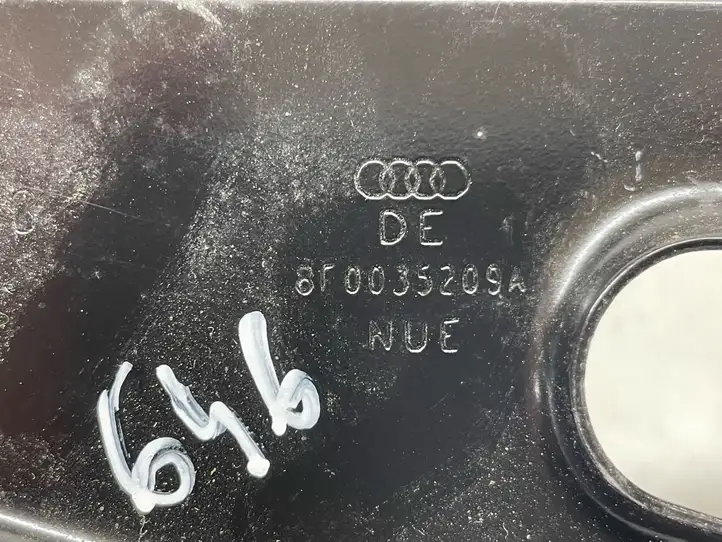 Audi A5 8T 8F (2007 - 2011) Кронштейн усилителя звука — фото 2