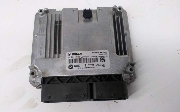 BMW 3 F30 F35 F31 (2012 - 2018)  8573257 Блок управления двигателя