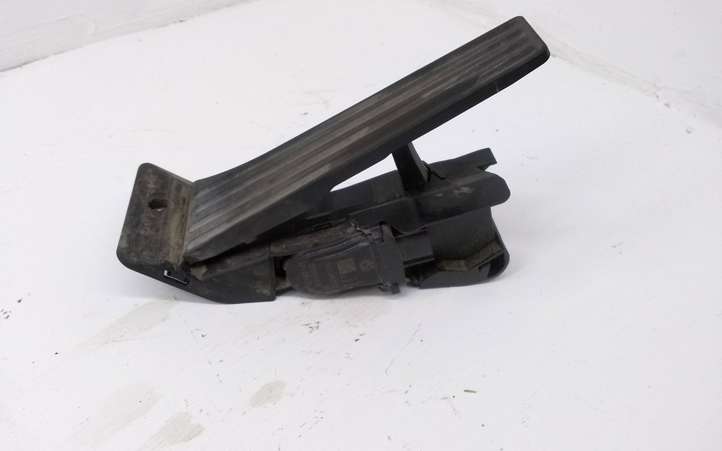 BMW 3 F30 F35 F31 (2012 - 2018)  6853175 Педаль акселератора