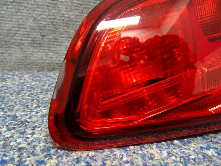 Volkswagen Golf VII (2013 - 2019) 5G0945094D Задний фонарь в крышке багажника — фото 7