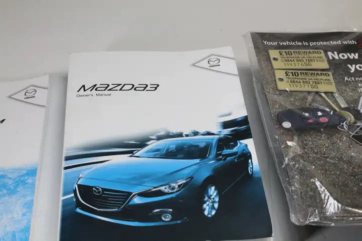 Mazda 3 II (2013 - 2017) Руководство пользователя — фото 10