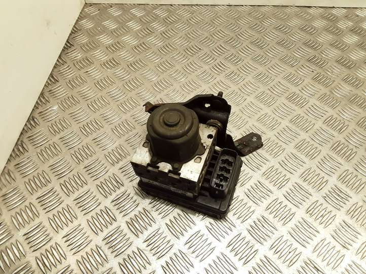 Toyota Corolla Verso E121 (2001 - 2004)  4451013070 Блок ABS