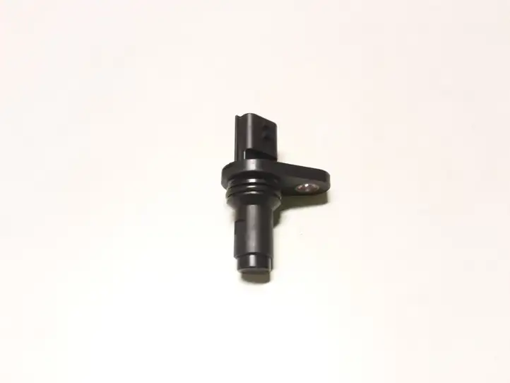 Nissan Juke I F15 (2010 - 2018) 07M21 Датчик коленвала — фото 1