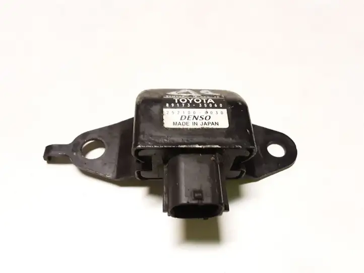 Toyota Land Cruiser (J120) (2002 - 2009) 8917335060 Датчик удара SRS — фото 1