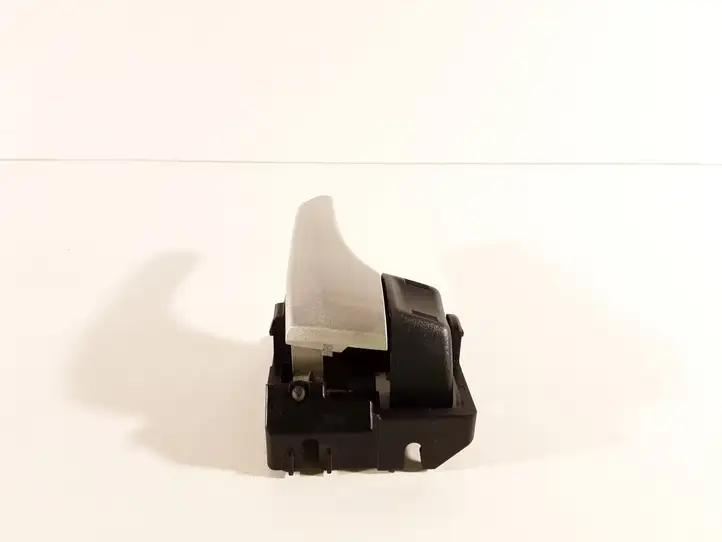 Toyota Prius (XW30) (2009 - 2015) Внутренняя ручка двери — фото 4