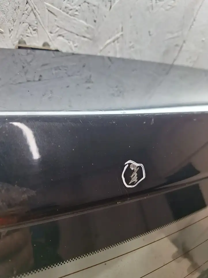 Toyota Corolla Verso AR10 (2004 - 2009) Крышка багажника — фото 4