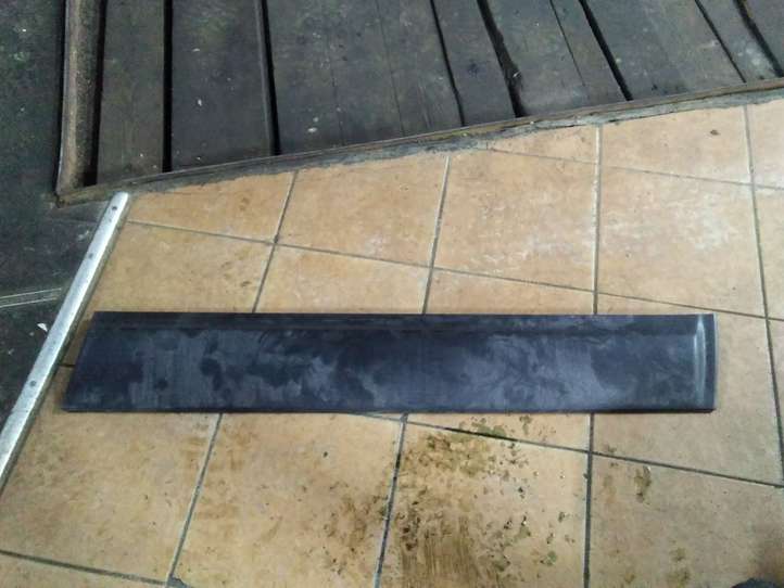 Nissan Qashqai (2010 - 2013)  80870BR01A Отделка (молдинг) передней двери