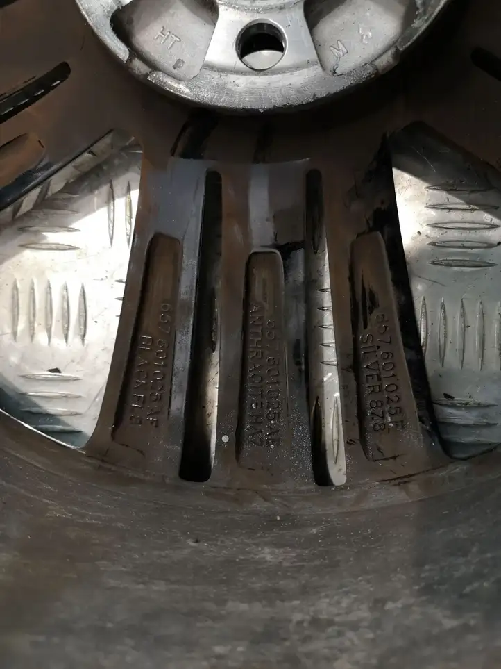 Skoda Kamiq (2019 - ) 657601025F Легкосплавный колесный диск R18 — фото 7