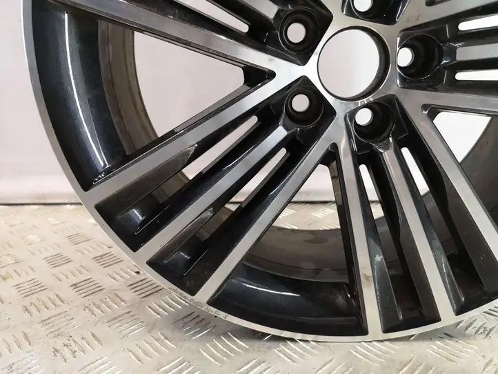 Skoda Kamiq (2019 - ) 657601025F Легкосплавный колесный диск R18 — фото 11