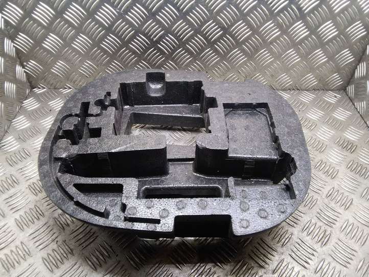 Nissan Qashqai (2013 - 2017)  9681017380 Отделка отсека запасного колеса