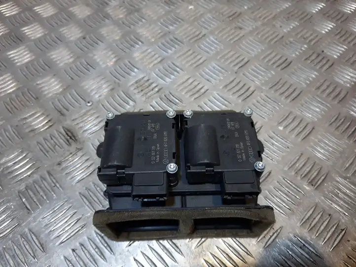 Audi Q7 4L (2009 - 2015) 4F0820511B Другая деталь консоли (туннеля) — фото 3