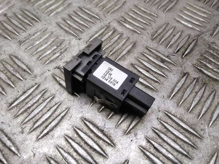 Opel Signum (2002 - 2008)  13138264 Включатель датчиков парковки