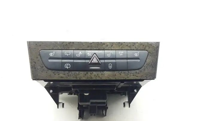 Mercedes-Benz E W211 (2002 - 2009) A2116800552 Блок кнопок на панели — фото 1