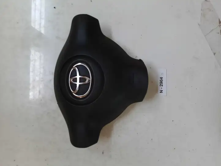 Toyota Yaris (2003 - 2005) 451300W080B0 Подушка безопасности руля — фото 1