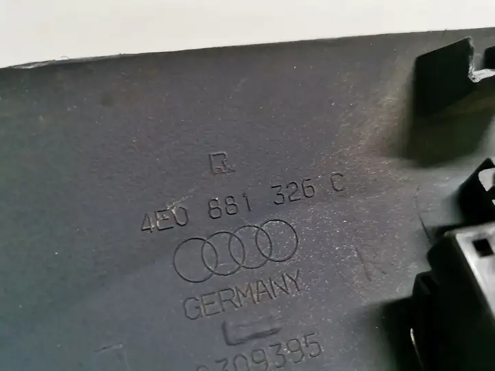 Audi A8 S8 D3 4E (2005 - 2007) 4E0881326 Прочие детали салона — фото 5