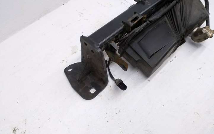 BMW 3 F30 F35 F31 (2012 - 2018)  303383600022 Комплект крюка