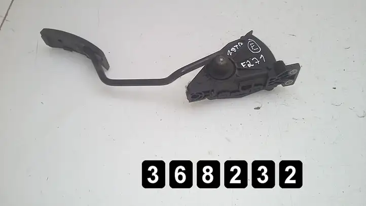 Volvo S40, V40 (2000 - 2004) 1900td 30865642 europa Педаль акселератора — фото 2