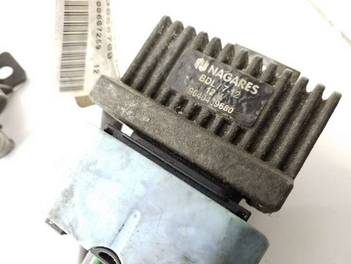 Nissan Qashqai (2010 - 2013)  9640469680 Реле подогрева свеч
