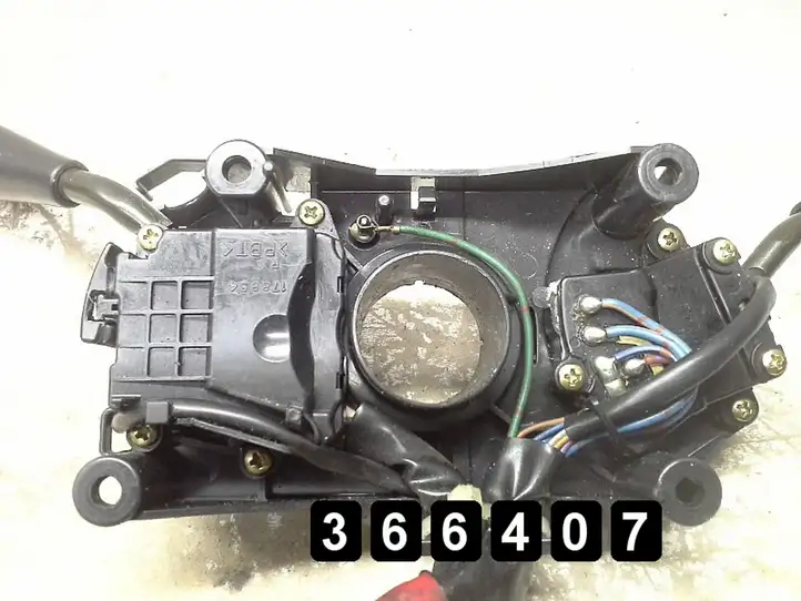 Toyota Corolla E120 E130 (2000 - 2004) R170401 Другие включатели / ручки/ переключатели — фото 8