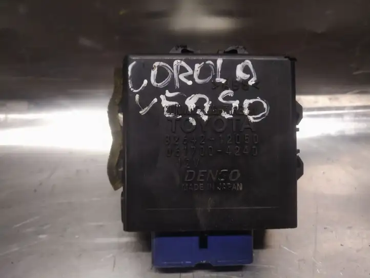 Toyota Corolla Verso E121 (2001 - 2004) Реле дневных фонарей — фото 2