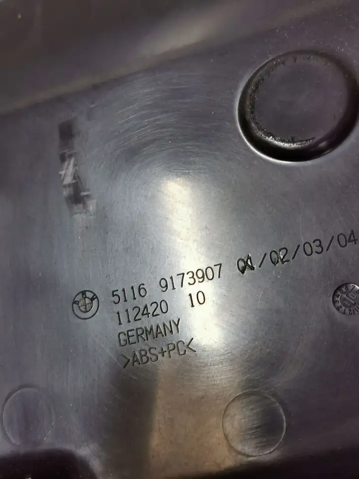 BMW 5 F10 F11 (2009 - 2016) 9192994 Бардачок в сборе — фото 5