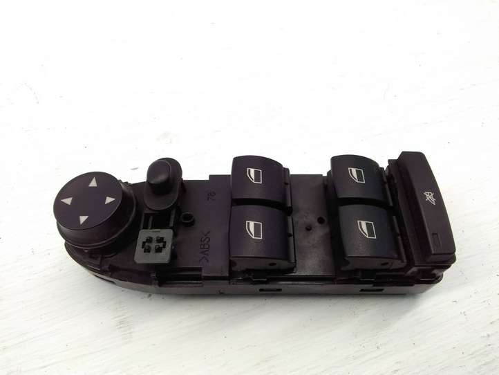 BMW 5 E60 E61 (2004 - 2010)  9122110 Кнопка стеклоподъемников