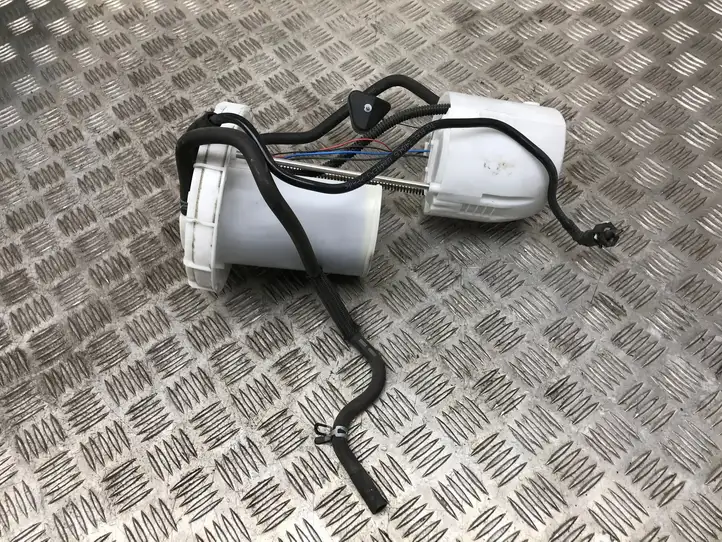 Toyota Yaris (2014 - 2019) 777040D090 Топливный насос (в баке) — фото 4