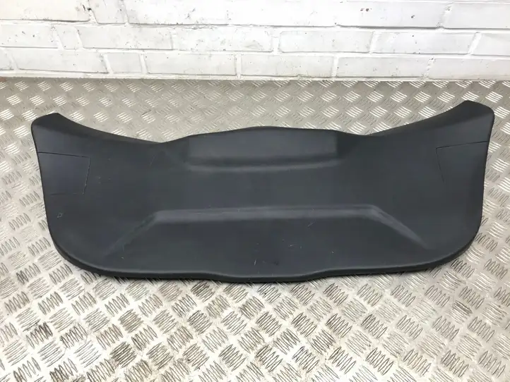 Toyota Yaris (2014 - 2019) 647800D010 Обшивка багажника — фото 1