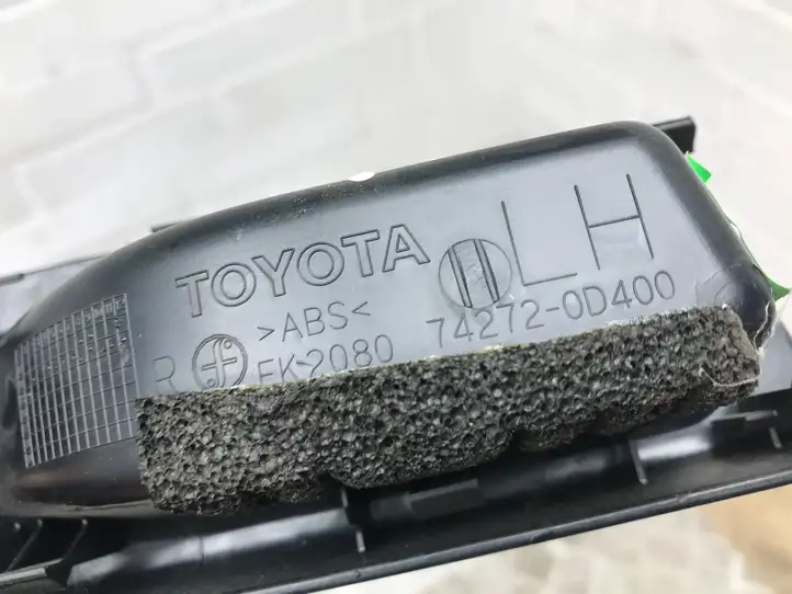 Toyota Yaris (2014 - 2019) 742720D400 Блок кнопок стеклоподъемников — фото 2